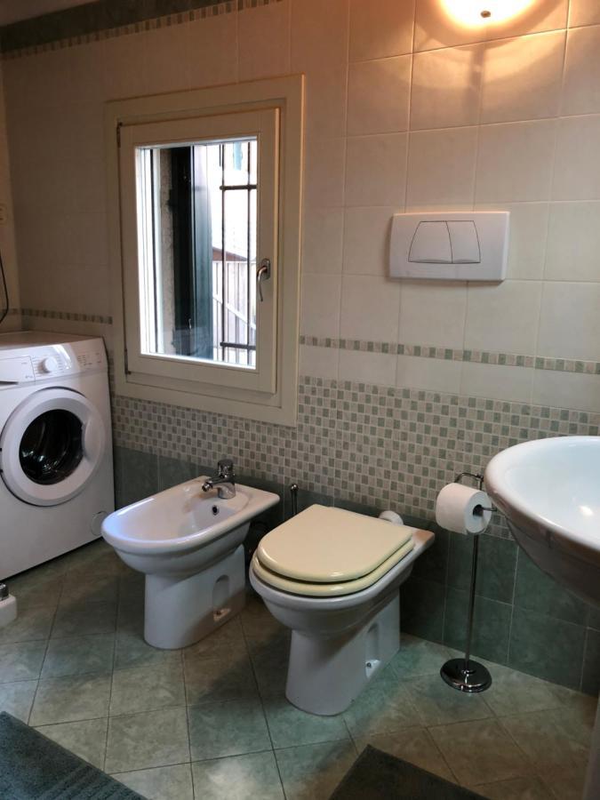 Interno 1 Apartment เตรวิโซ ภายนอก รูปภาพ